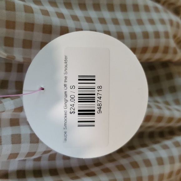 Taupe Smocked Gingham Off the Shoulder Mid lenth blouse/shirt - Picture 2 of 4